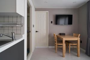 Căn Hộ 1 Phòng Ngủ (One-Bedroom Apartment)