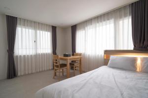 Căn Hộ 1 Phòng Ngủ (One-Bedroom Apartment)