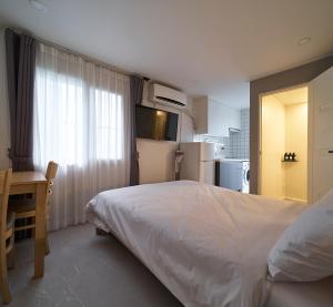 Căn Hộ 1 Phòng Ngủ (One-Bedroom Apartment)