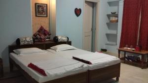 "Nains Kunj" A Travellers Home