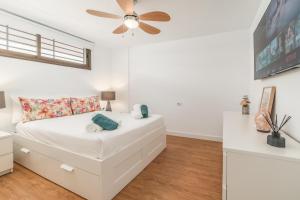 SUMMERLAND LUXURY APARTMENT lN LOS CRISTIANOS