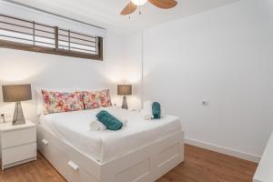 SUMMERLAND LUXURY APARTMENT lN LOS CRISTIANOS