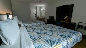 Motel 6-Leominster, MA