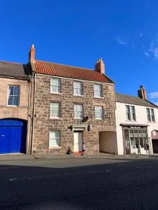 Cara Lodge, Comfortable Self Check-in En-suite Guest Rooms - Berwick-Upon-Tweed