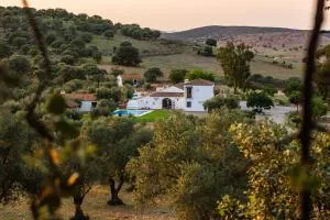 Casa Rural Finca Las Picazas - Monterrubio de la Serena