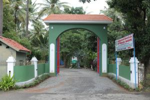 Kuttralam Resorts