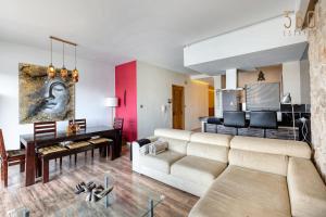 Stunning 3BR Marina View APT in Pieta with Balcony