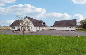 Gorgeous Apartment In Gandrup With Wifi