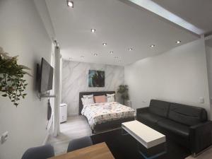 Chic Studio for 4 on Champs Elysees Avenue