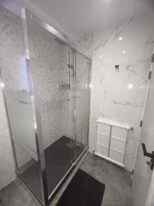 Cosy Studio Champs-Élysées - HALA PARIS