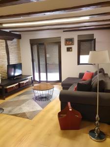 Segundo Caballerias, centrico al lado Catedral, Aire Acondicionado