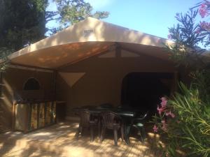 Campings La Vallee De Taradeau : Tente