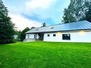 Apartmány KŘENOV - 扎茨莱日