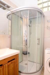 Famous Kiraly street at Large 3BR 10ppl @ CENTRAL