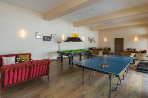 StayVista at Ludlow House Luxury Hill stay Near Mall Road, Kasauli