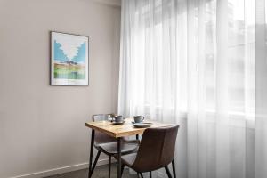 The Swan House by Heimaleiga