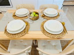 Cozy and Unique apartment near train station