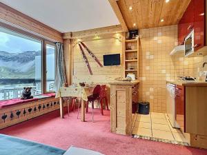 Tignes: Appartement 30m², 4 pers, Balcon au pied des pistes - FR-1-411-482