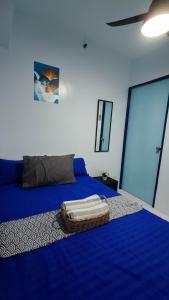 Near Manila Airport, MAILZ HOMEZ COZY 1 Bedroom Condo, Full Kitchen, Swimming Pool, WIFI, 10L