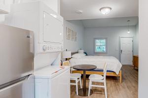 Town of Rehoboth Beach - 99 Sussex St Unit #4