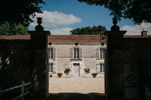 Appartements Beautiful riverside boathouse : photos des chambres