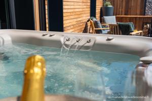 Love hotels Domaine de la Baie de Somme, suite Vanadis : photos des chambres