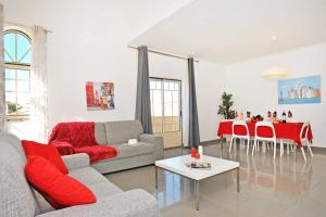 Apartment Ipanema 1 by Algarve Vacation