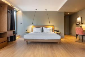 Acropolis Suite room in Blend Hotel