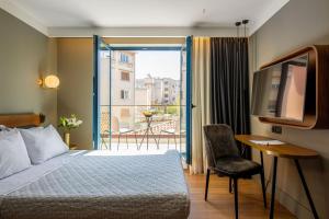 Junior Suite with Balcony room in Blend Hotel