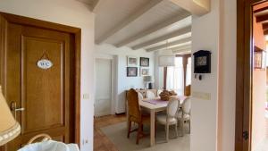 Casa LA BARQUERA -reserva para entablar conversación-