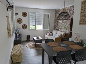 Maisons de vacances Appt dans maison individuelle Ardeche Toutes commodites a pied : photos des chambres