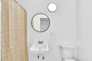 New Year and Holiday Charming Miami Riverfront Stay!