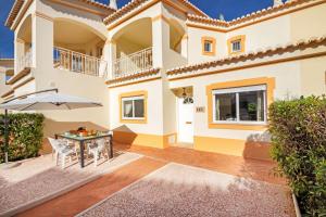 Townhouse Moreton by Algarve Vacation