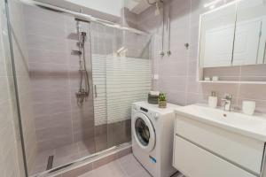 The Little Pigeon - Pink