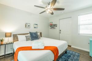 Studio Apartment room in 09 The Breuer Room - A PMI Scenic City Vacation Rental