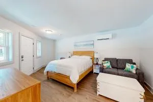 Town of Rehoboth Beach - 99 Sussex St Unit #6 - Henlopen Acres