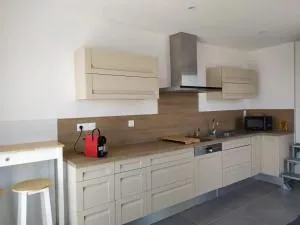 Studio climatisé calme et équipé pour trois jours minimun - 圣热利迪弗斯克