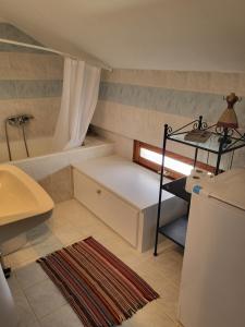 Sunflower maisonette with attic