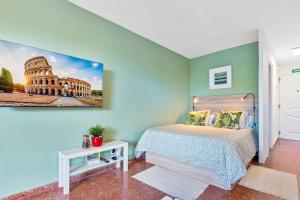 Calahonda Beach Brand new studio oceanfront