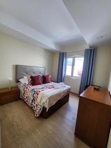 Blue Horizon, Sea and Mountain view