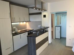 Apartments Sanbrandin