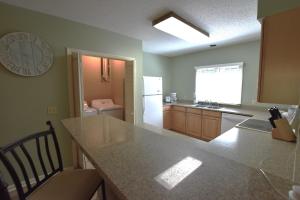 2 Bedrooms at Brigantine Quarters num238 - FlatBottom Floor