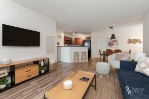 Light N Airy, Pool, Hot Tub, Pets, Ground Floor - Panorama