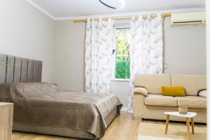 New Bazaar Cane Apartment 2