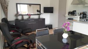 Appartement T2 - au calme et proche centre ville - idéal curistes et vacanciers