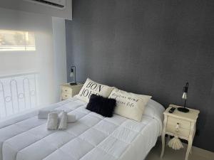 Apart France - Monoambiente con piscina y estacionamiento