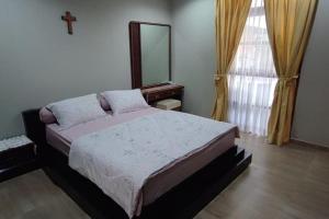 PineHill on a 1740m land