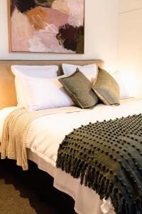 The Rox - Luxe Hobart City Apartment