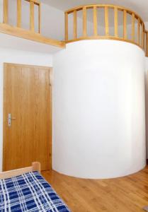 Apartments with parking space Vantacici, Krk - 5425