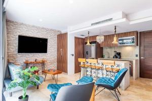 Cenote & Luxury Condo Studio